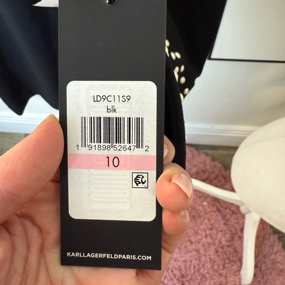 Karl Lagerfeld Women’s Mock Neck Bell Sleeve Sheath Dress - Picture 5 of 7